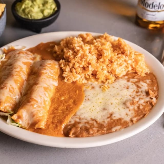 Enchiladas Plate (Rojas O Verdes) (2).